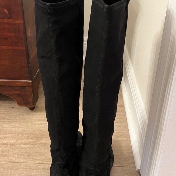 Vintage Stuart Weitzman Suede Knee-High Boots – Style KW 95606 – Size 7.5M - Picture 3 of 8